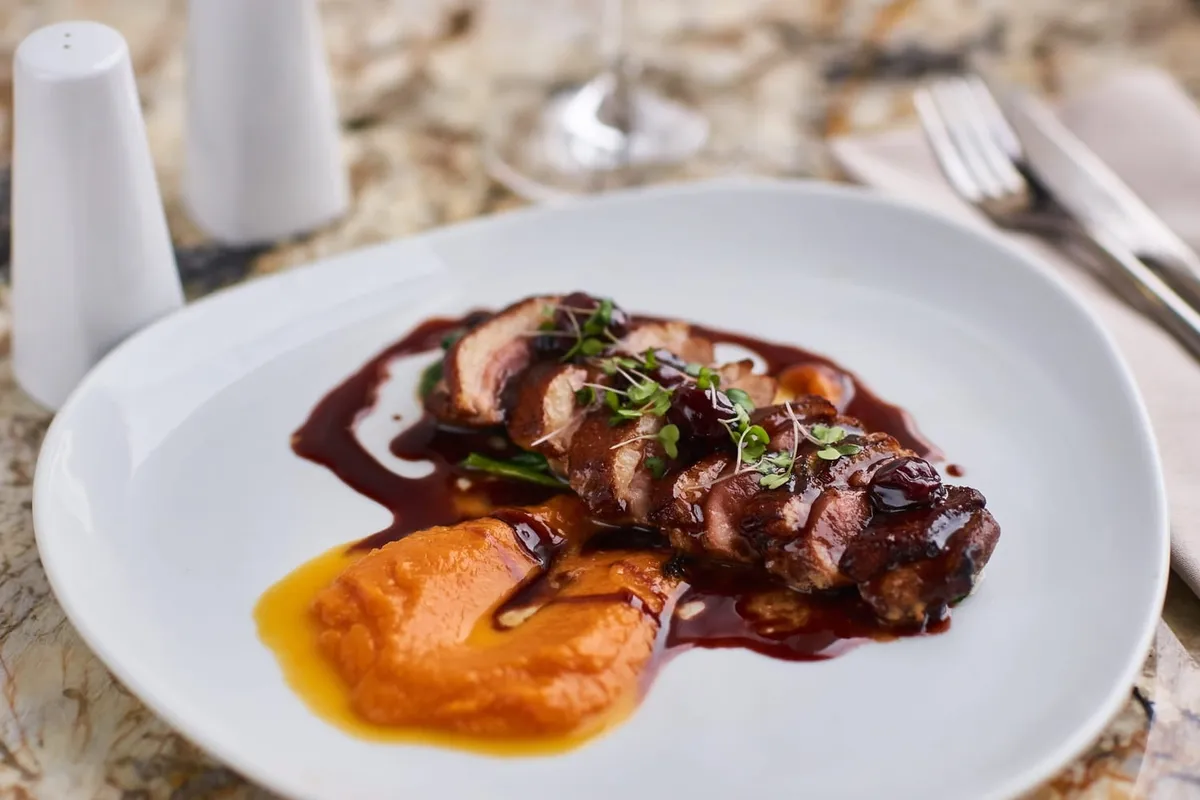 Magret de canard : quelle sauce choisir selon la cuisson
